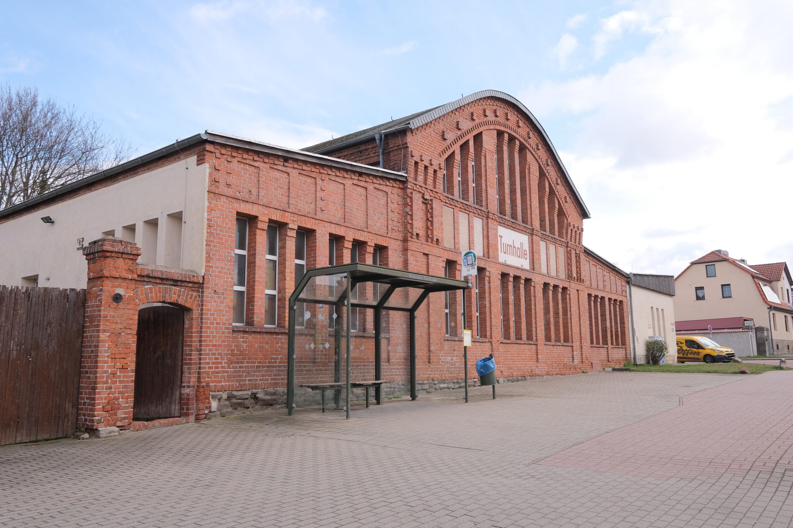 Instandsetzung Sporthalle