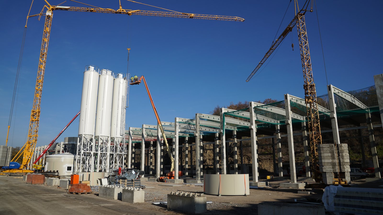 Industriebaustelle mit laufendem BImSchG-Verfahren